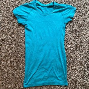 Turquoise Lululemon Swiftly Tech Short Sleeve (4)